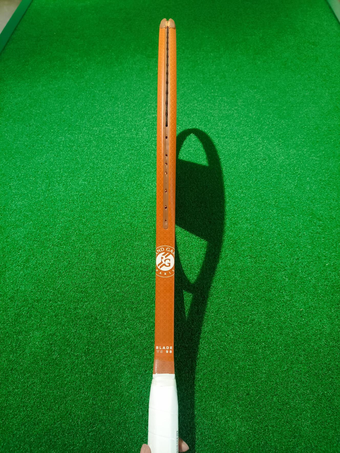 Wilson Roland Garros Blade 98 V9 2025