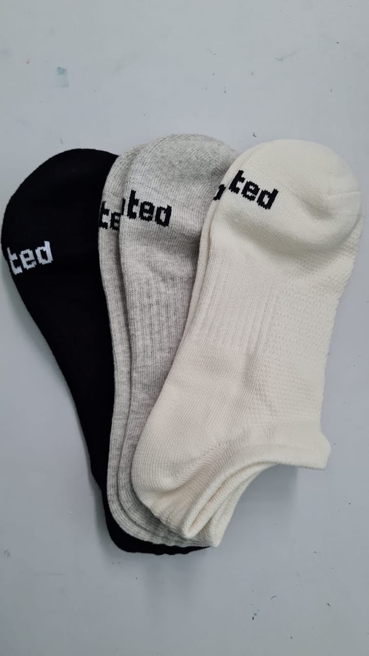 Voted New Essential Low Socks