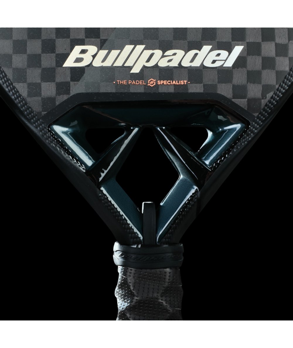 Bullpadel Vertex 04 Hybrid 25