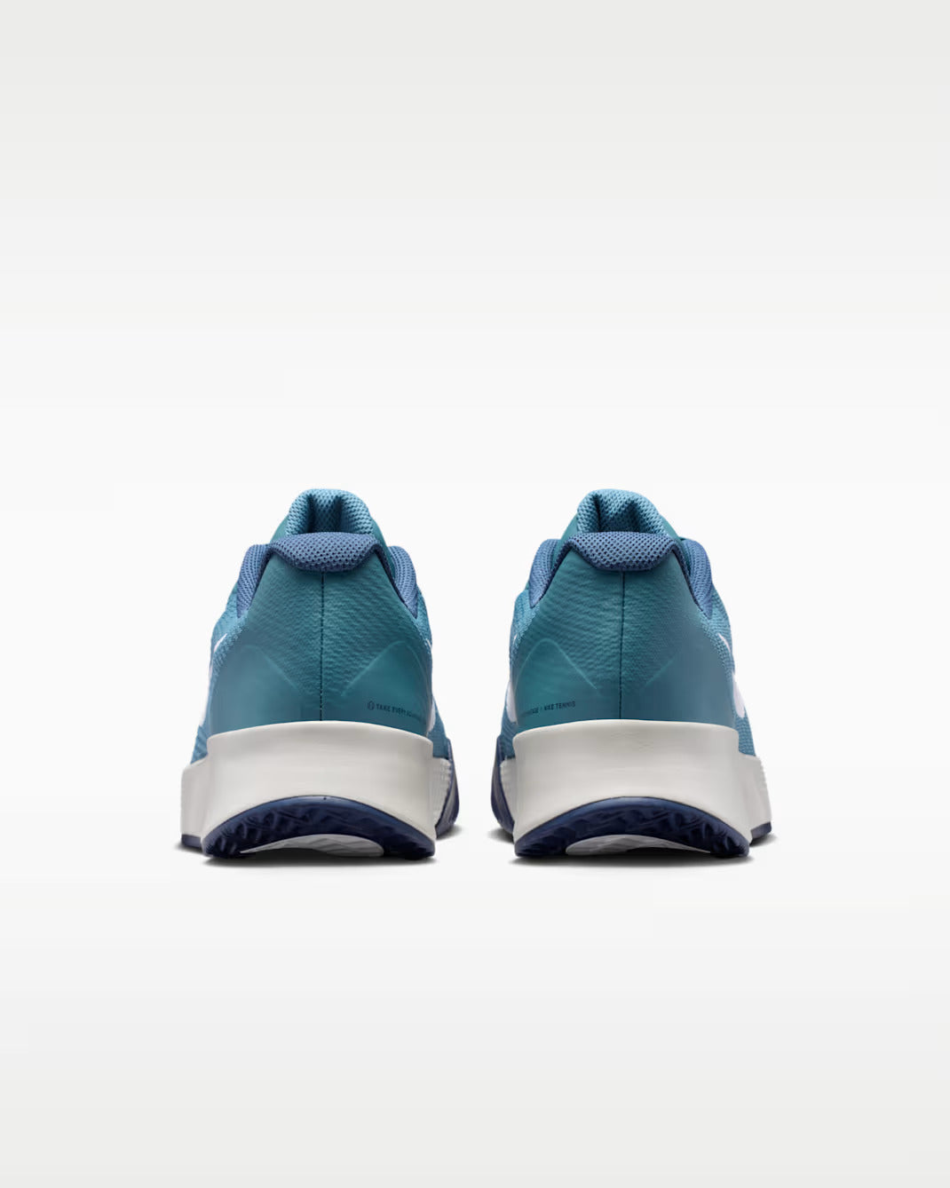 Nike Men's Vapor Lite 3 HC - Sepatu Tenis/Tennis Shoes