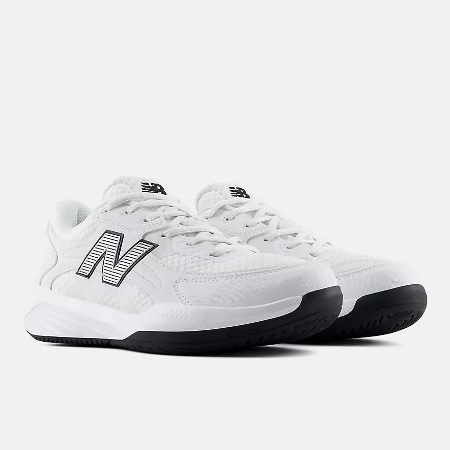New Balance Women's 696v7