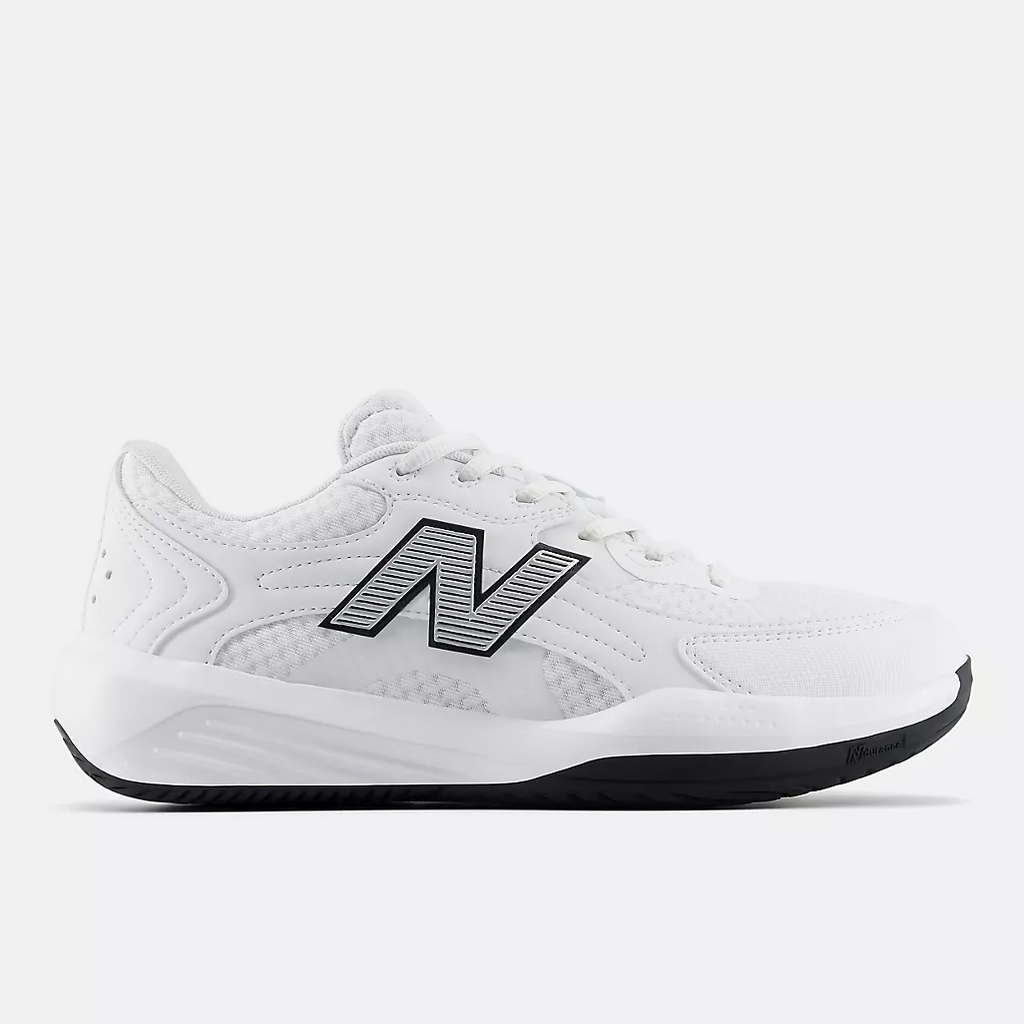 New Balance Women's 696v7