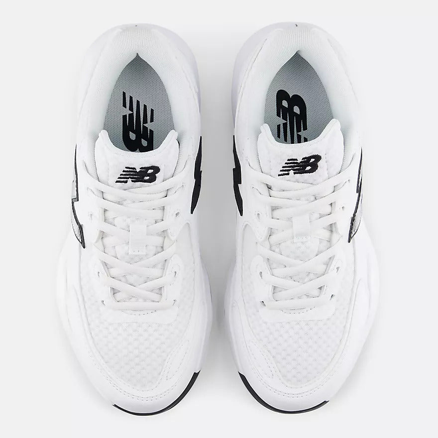 New Balance Women's 696v7